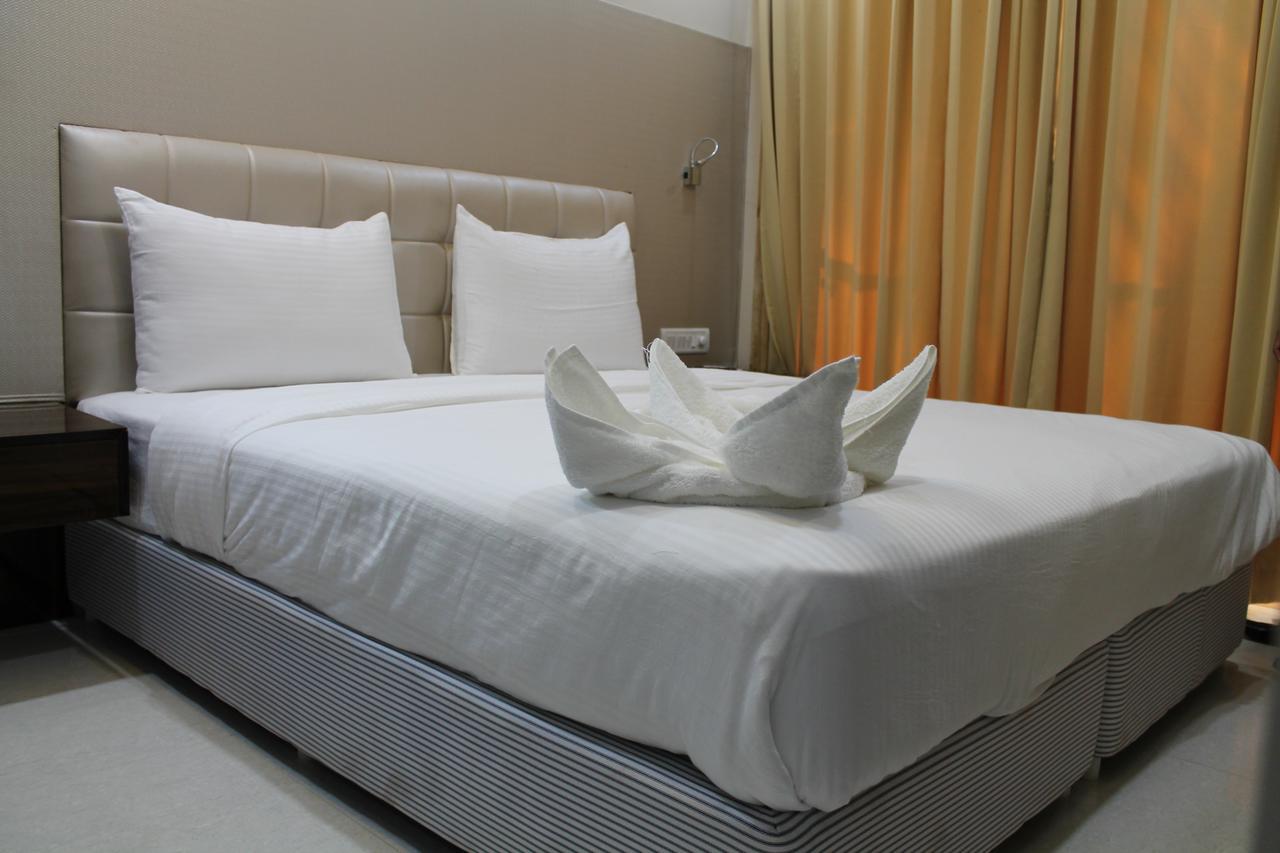 Hotel Goa Continental - Baga Arpora Dış mekan fotoğraf